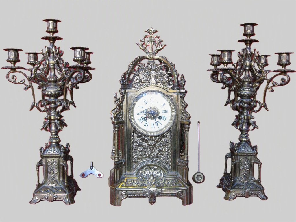 Bronzen pilaarklok kathedraalklok periode 1850-1900., Ophalen