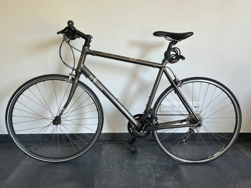 B'Twin Triban stads-/fitnessfiets — te koop, Overige merken, Gebruikt, Velgrem, Ophalen of Verzenden