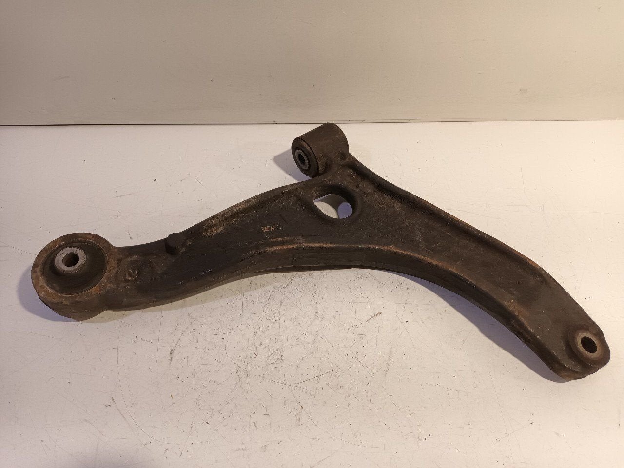 Draagarm links voor Opel Movano, Onderdelen@venauto.nl, Van der Ven Autorecycling B.V., Ettenseweg 76, 4706 PB Roosendaal, The Netherlands