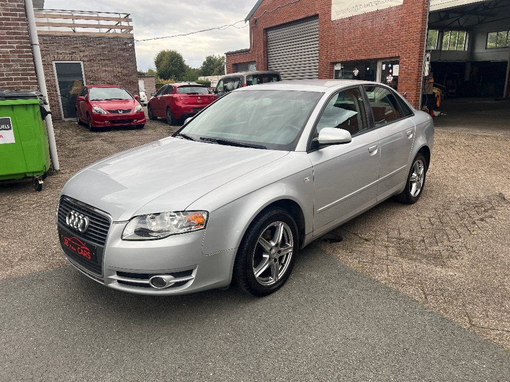 audi a4 /1.9 tdi /CAR PASS/garantie, Auto's, Audi, Voorwielaandrijving, 4 deurs, Zwart, Lederen bekleding