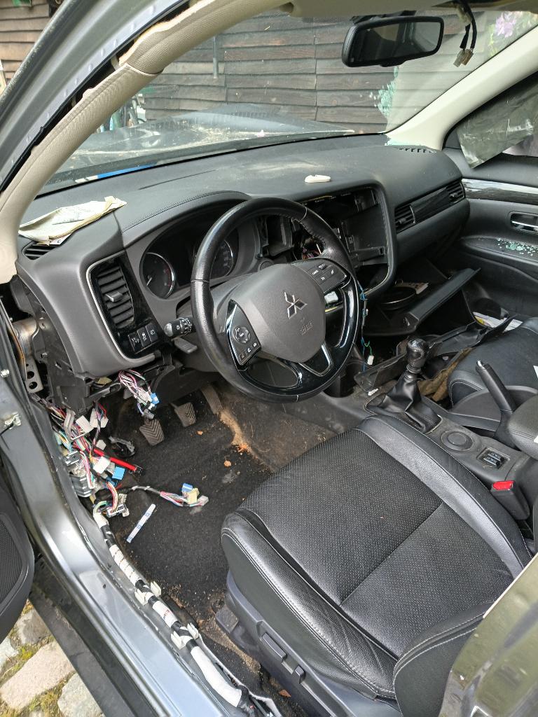 Mitsubishi Outlander 2.2 DI-D, Autos, Mitsubishi, Cuir, Argent ou Gris, Achat, Outlander