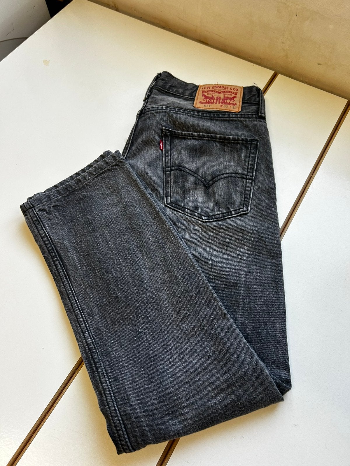Jeans Levis 501 Noir Vintage, Ophalen of Verzenden, Zo goed als nieuw, Zwart, W32 (confectie 46) of kleiner