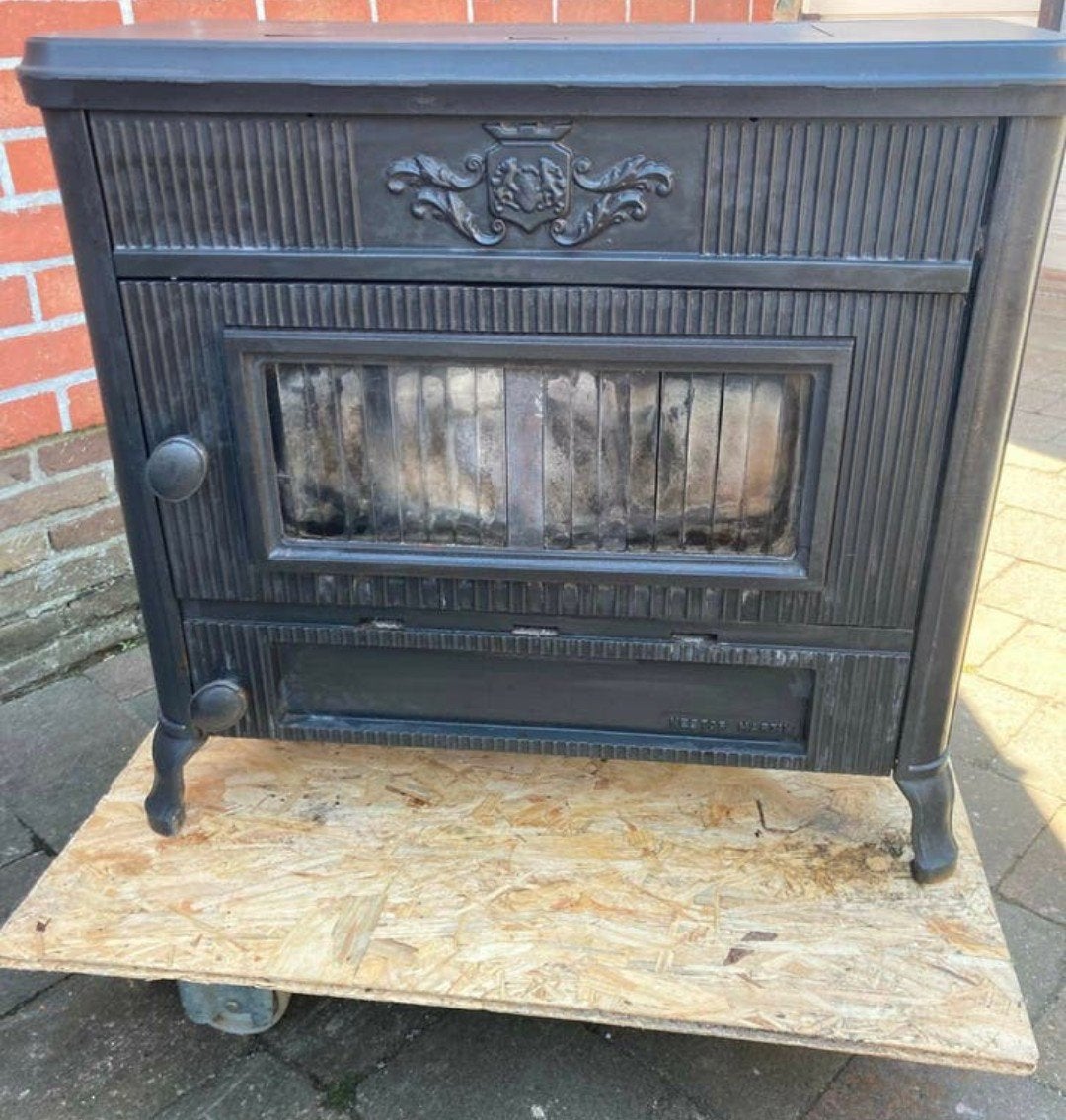 Klassieke Gietijzeren Houtkachel 13kW Nestor Martin, Doe-het-zelf en Bouw, Verwarming en Radiatoren, Ophalen, 30 tot 80 cm, Gebruikt