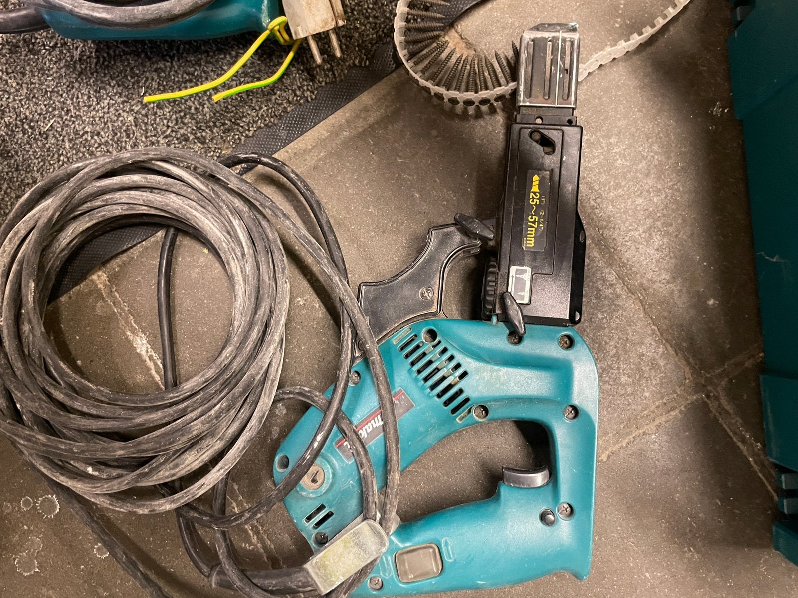 2x Makita automatische schroefmachine voor gyproc schroeven, Doe-het-zelf en Bouw, Ophalen, Zo goed als nieuw