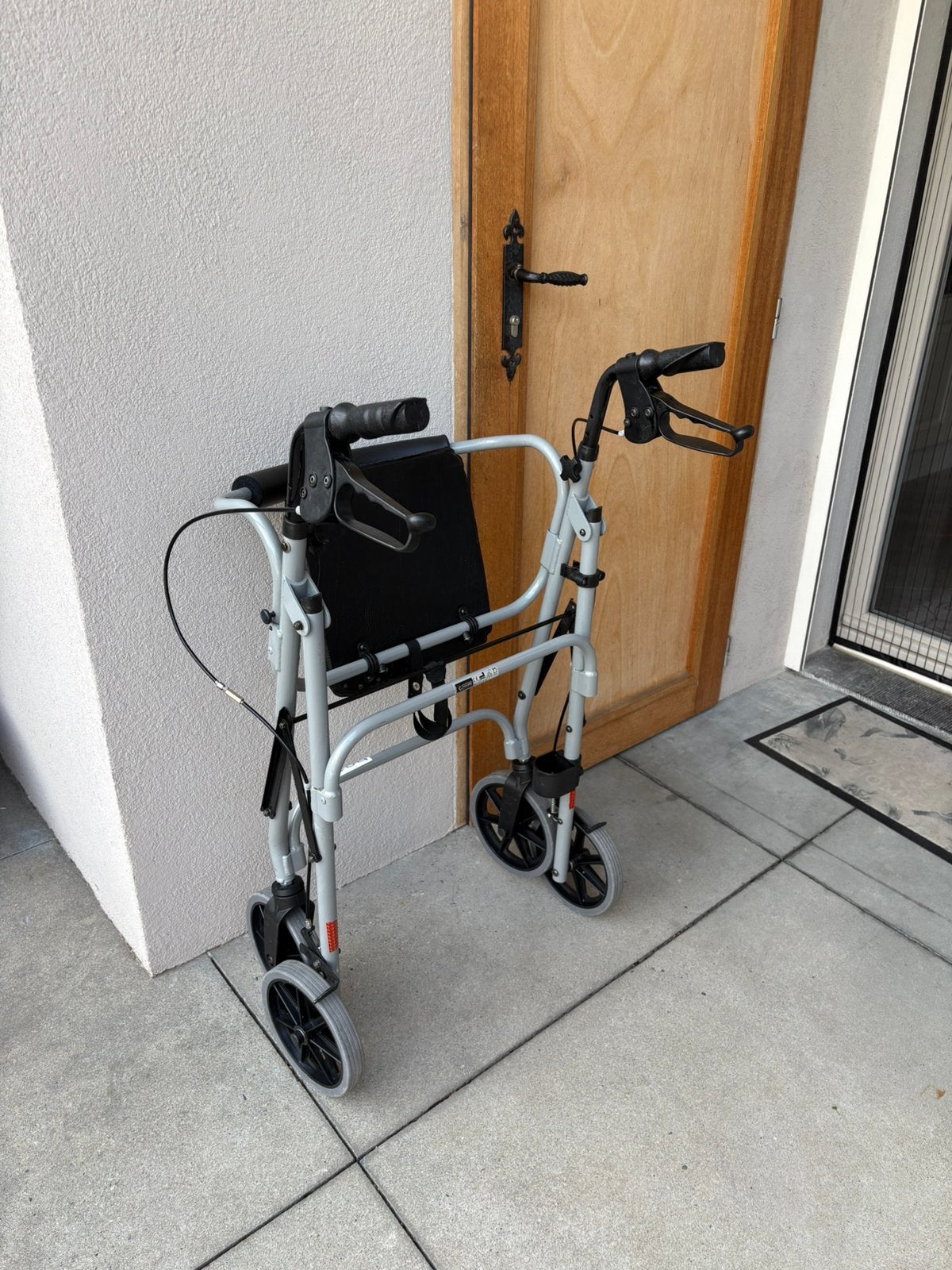 Rolator marque thusane ( déambulateur), Enlèvement, Pliant, Utilisé, Fauteuil roulant manuel