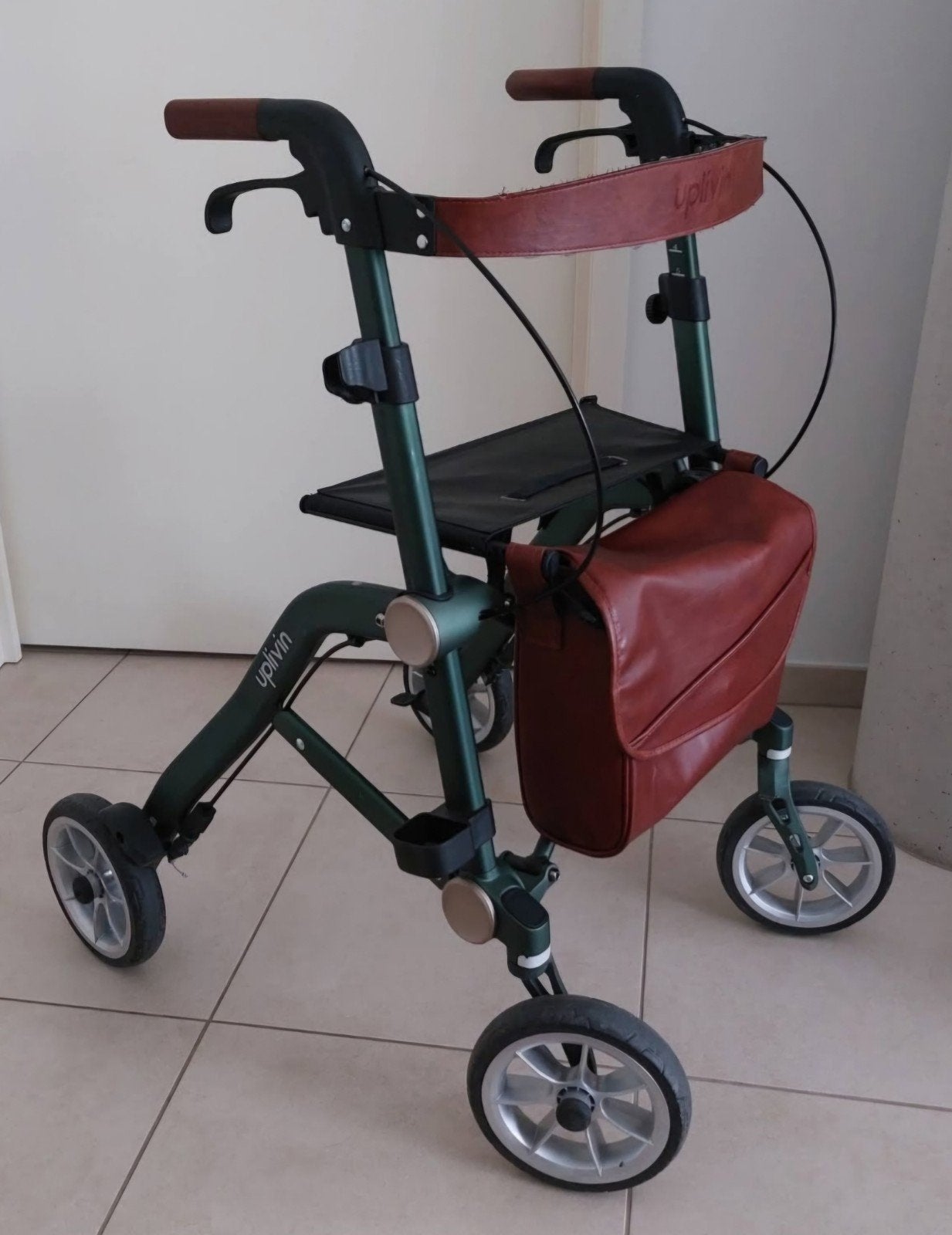 Rollator Uplivin, Ophalen, Lichtgewicht, Zo goed als nieuw