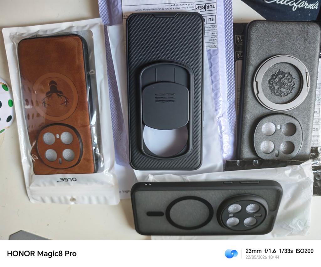 J'ai 4couque honor magic7 pro neuf