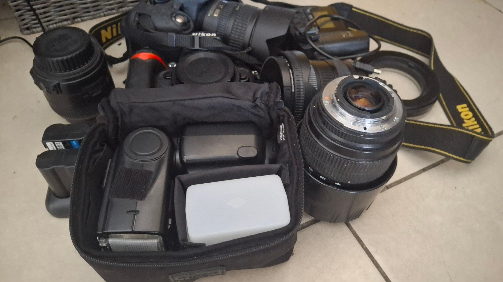 Nikon-fotobundel: D5200 body + Sigma-lenzen (10-20 en 7), Audio, Tv en Foto, Ophalen, Gebruikt, Bluetooth, Spiegelreflex