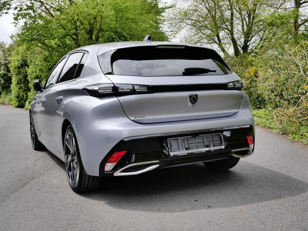 Peugeot 308 Allure Pack 130PK (bj 2023), Auto's, Voorwielaandrijving, Gebruikt, Zwart, 1199 cc