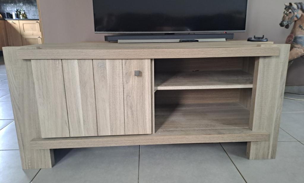 Tv kast, Enlèvement