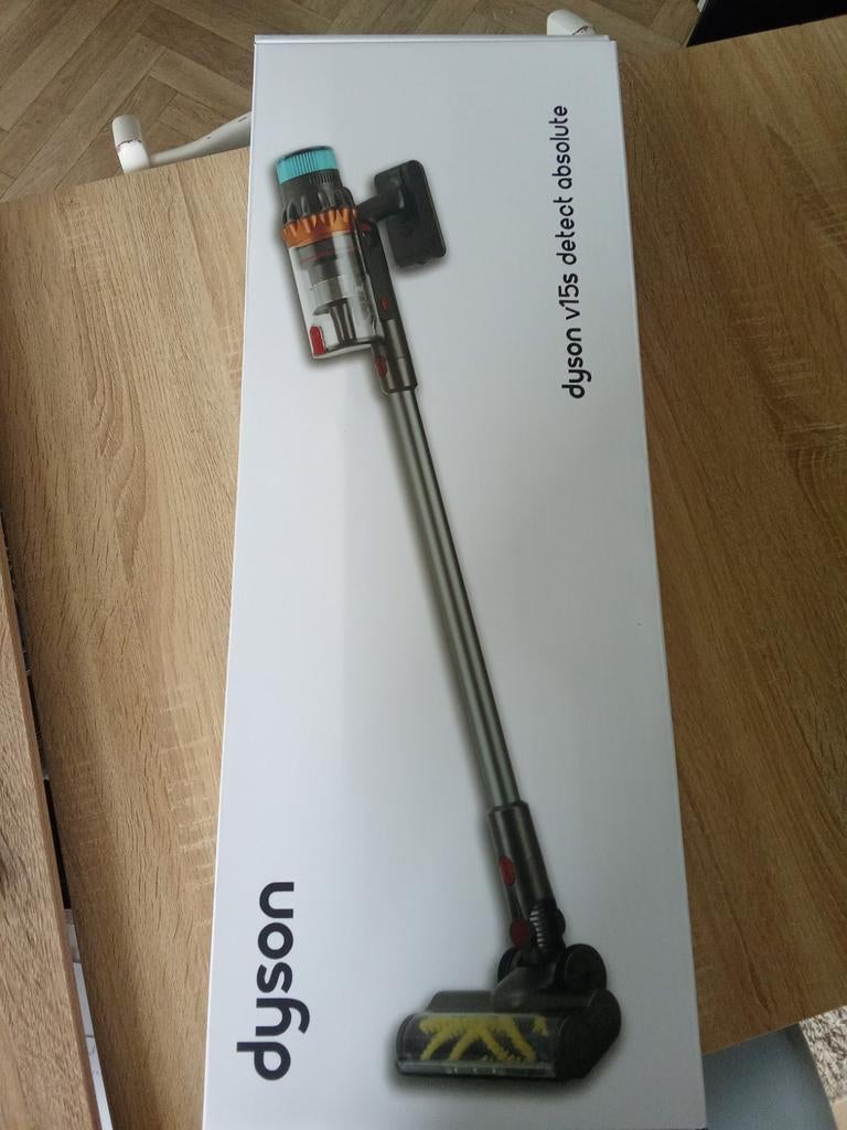 Dyson V15 Absolute, Envoi