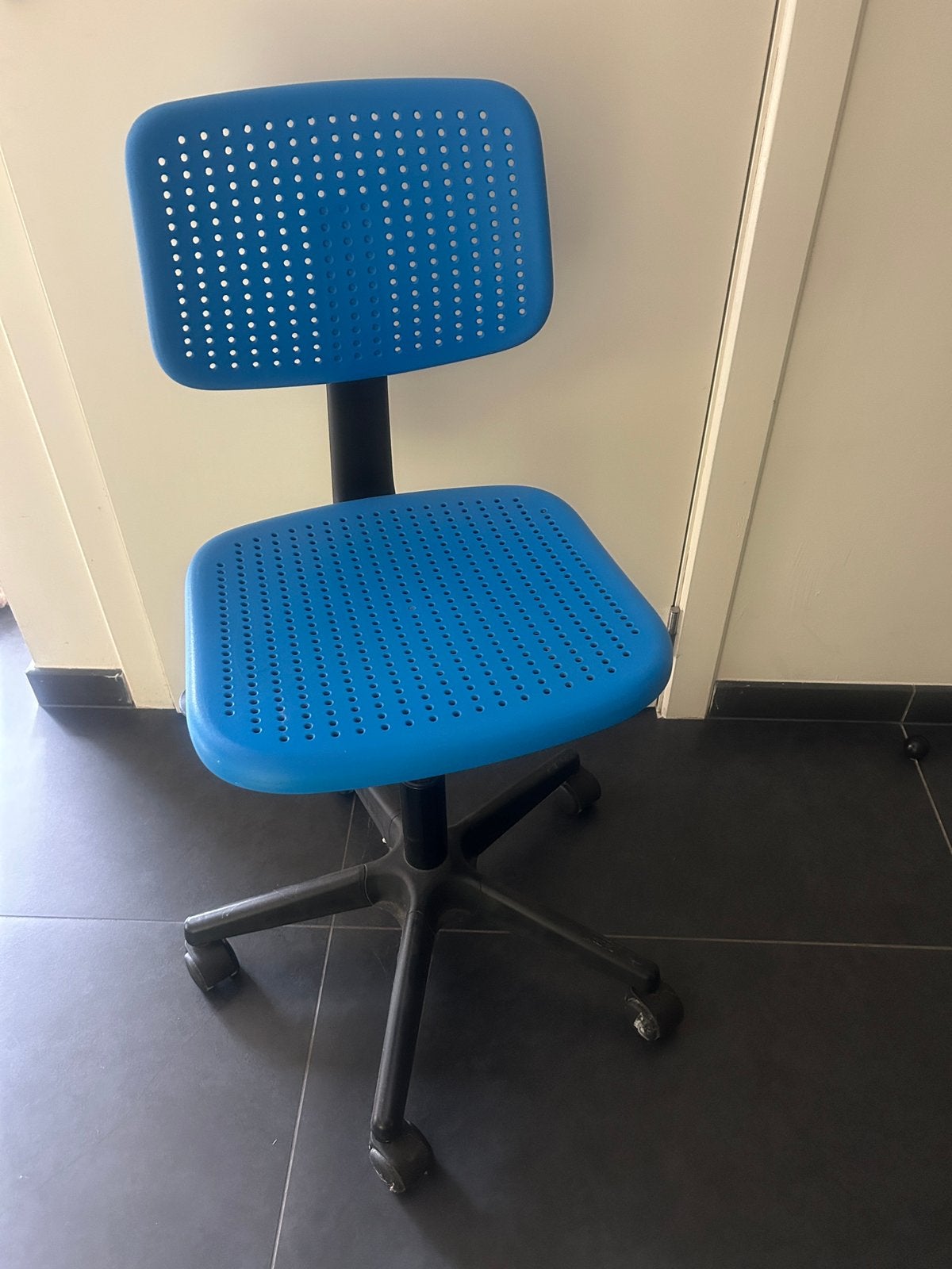 Toffe kinderbureaustoel, Ophalen, Zo goed als nieuw