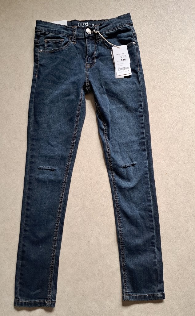 Jeansbroek maat 146 Nieuw, Kinderen en Baby's, Ophalen of Verzenden, Nieuw, Meisje, Broek