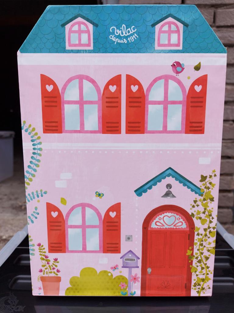 Poppenhuis met houten accessoires, Kinderen en Baby's, Speelgoed | Poppenhuizen, Ophalen, Poppenhuis