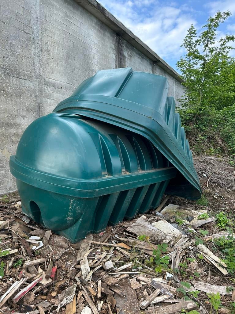Opslagtank, Ophalen, Werkplaats, Gebouw of Erf