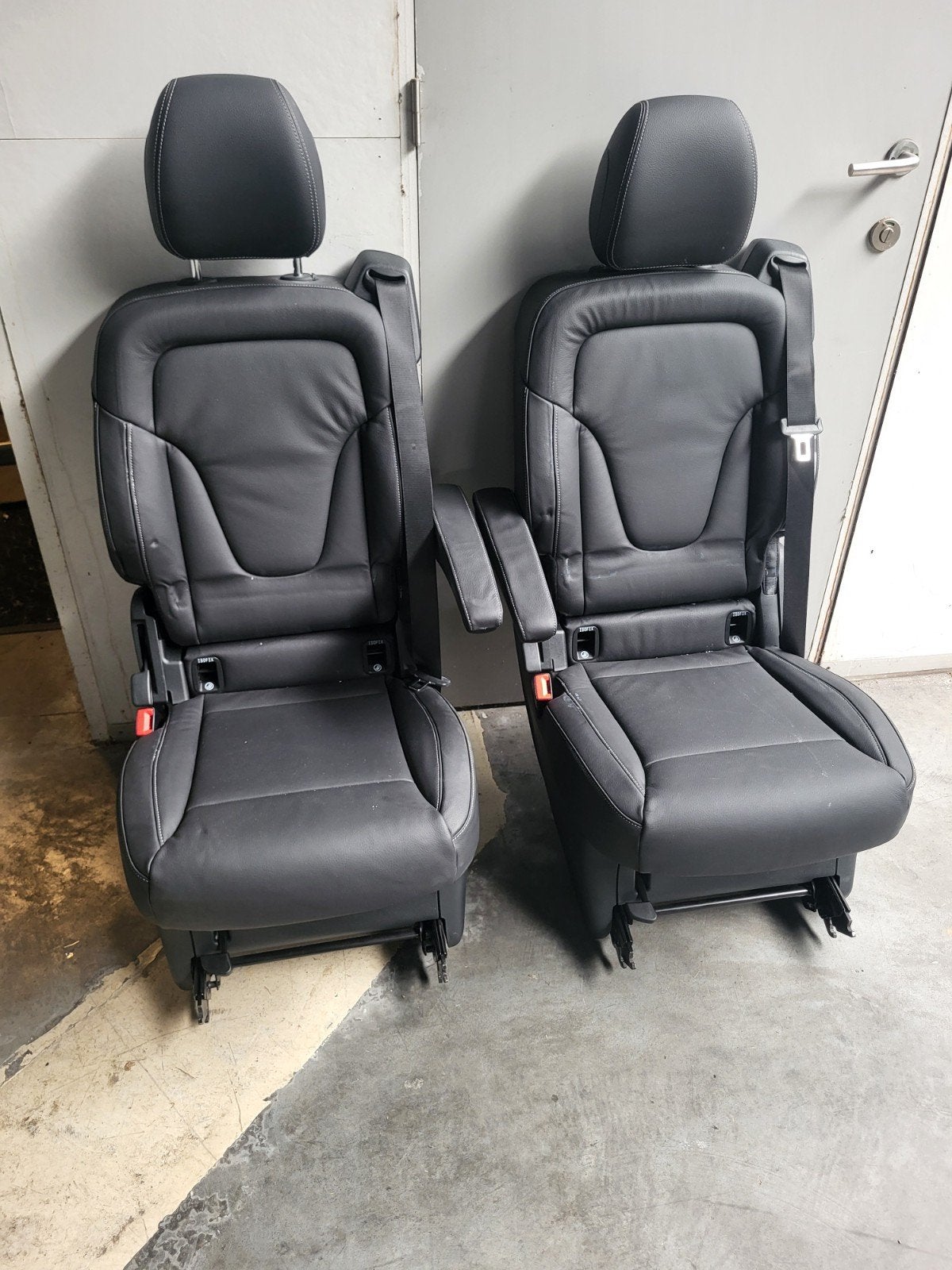 2 stoelen Leder Mercedes V klasse W447, Auto-onderdelen, Ophalen of Verzenden