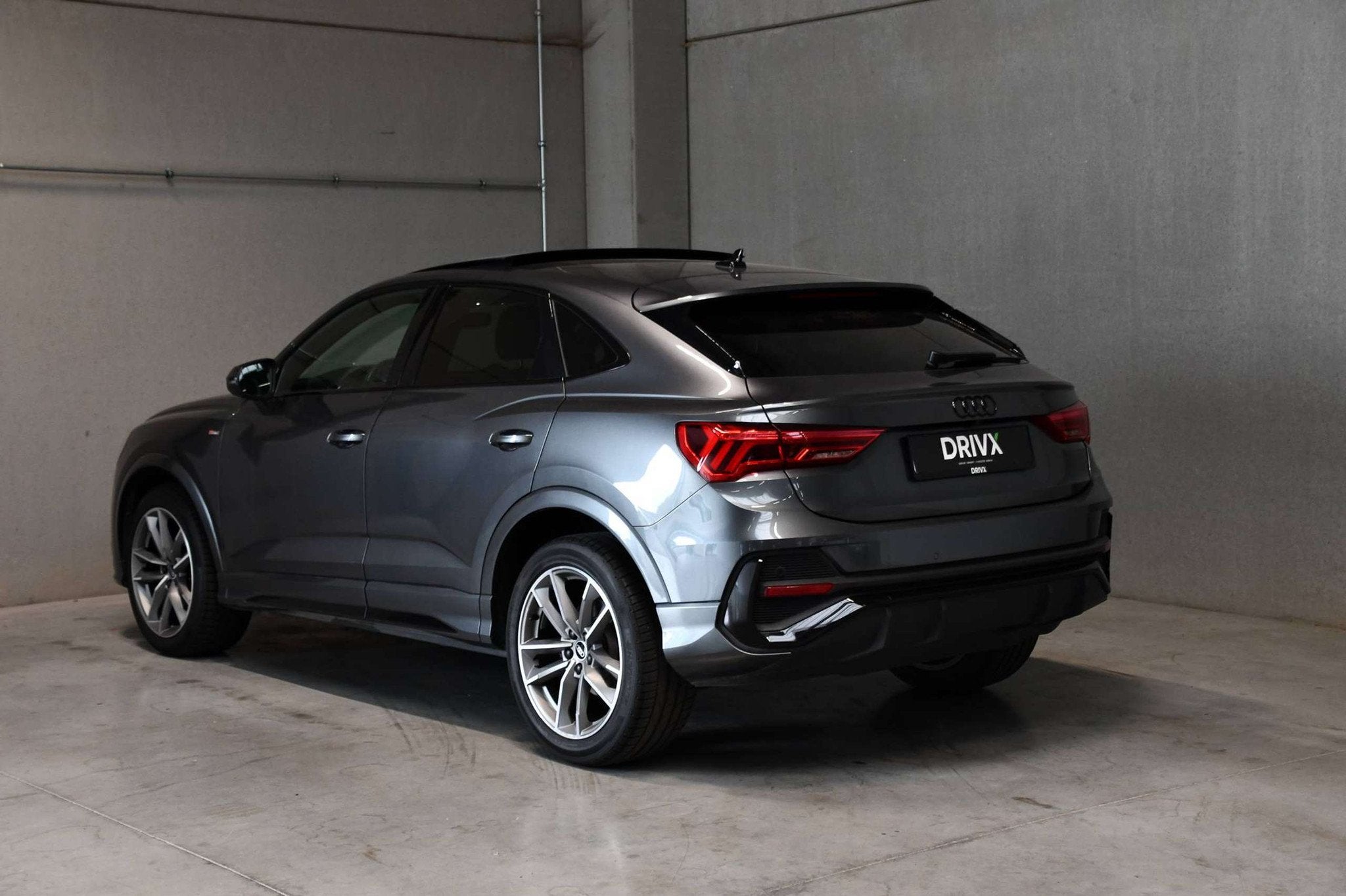 Audi Q3 35 TFSI - Sportback - S-Line - B&O - Pano - Sfeerver, Auto's, 4 cilinders, Leder, Bedrijf, 5 zetels