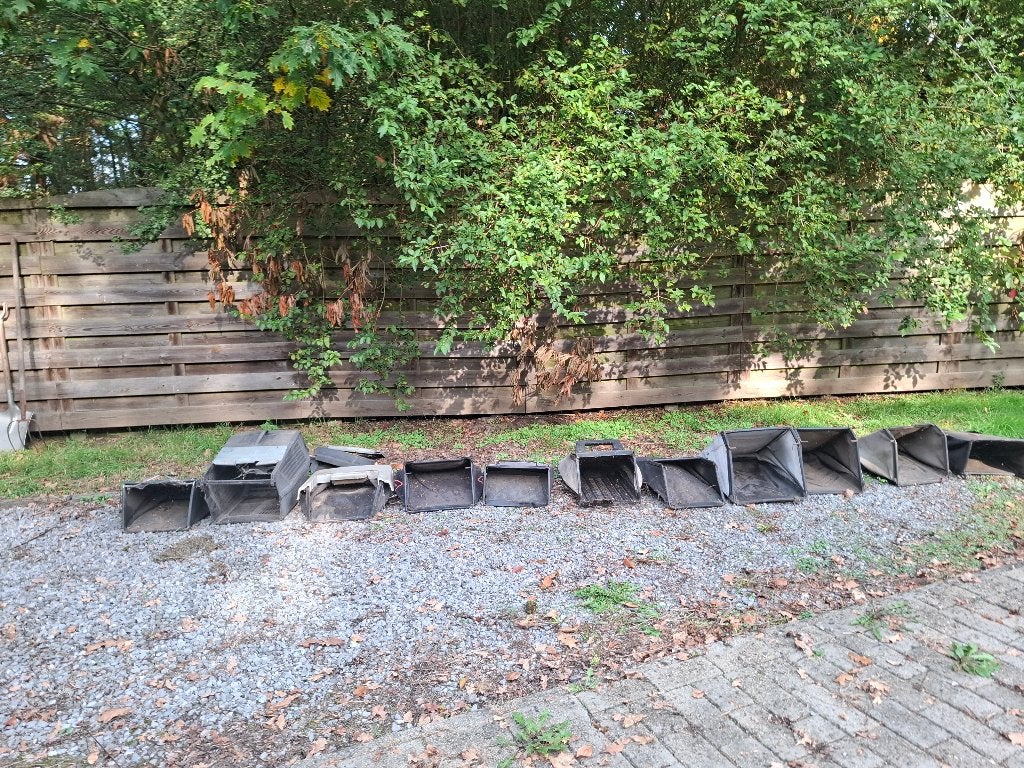 Grasmaaier opvangbakken, Enlèvement