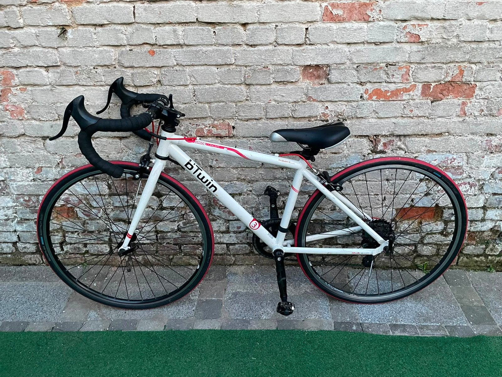 Vélo de route enfants B'twin Triban 3 âges 5-9 ans 24 pouces, Vélos & Vélomoteurs, Frein sur jante, Acier, Enlèvement, Utilisé