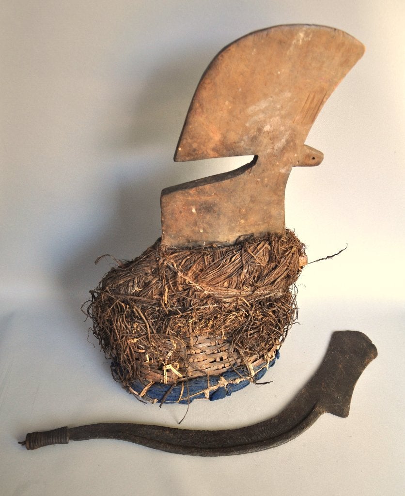 Zeldzaam Budja masker (1940)& 19e-eeuws Ngulu executiezwaard, Antiek en Kunst, Kunst | Niet-Westerse kunst, Ophalen of Verzenden