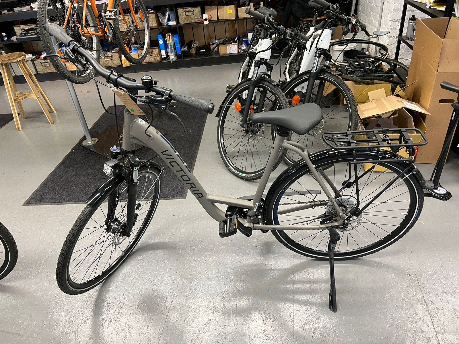 Vélo de ville Victoria Wave trekking 6.7 taille L, Fietsen en Brommers, Ophalen, Zo goed als nieuw, Versnellingen