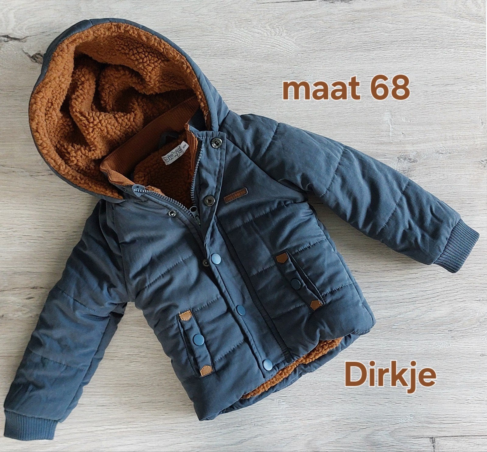 Warme winterjas maat 68 (Dirkje), Ophalen, Dirkje, Zo goed als nieuw, Jasje