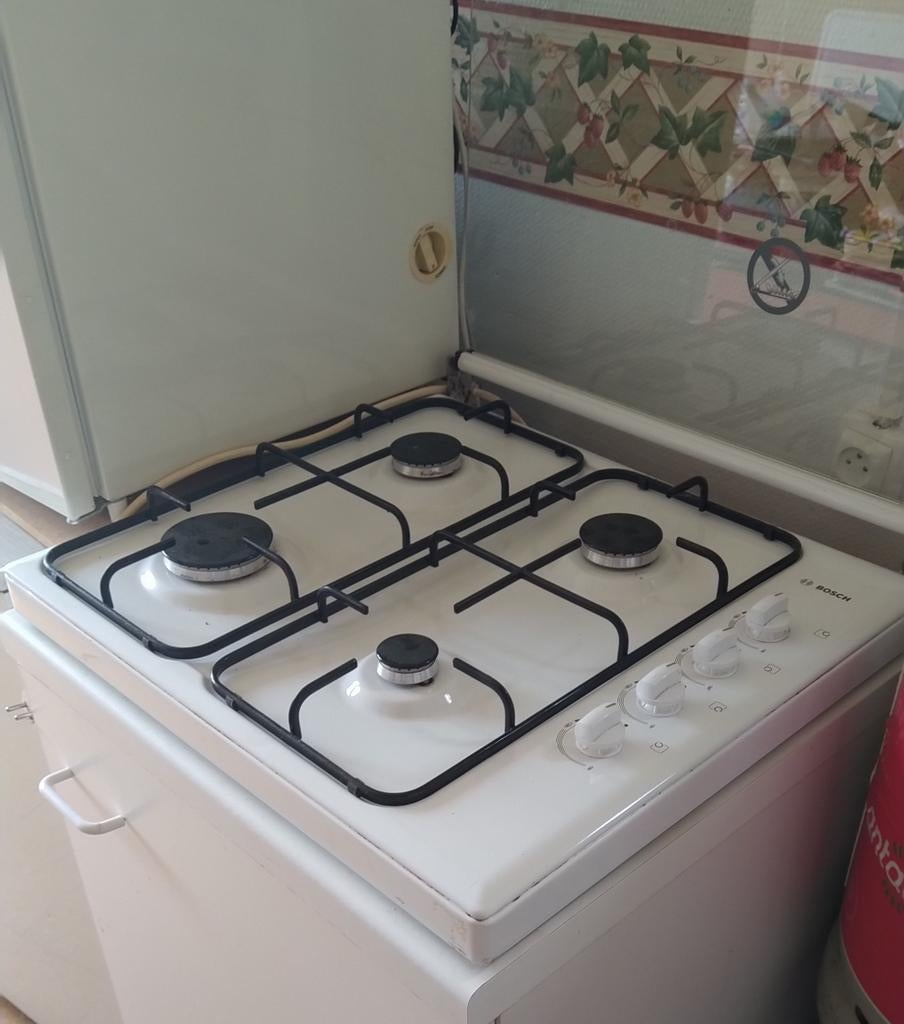 Cuisinière à gaz - Table de cuisson Bosch 4 feux - bon état, Electroménager, Cuisinières, Gaz, 4 zones de cuisson, Enlèvement