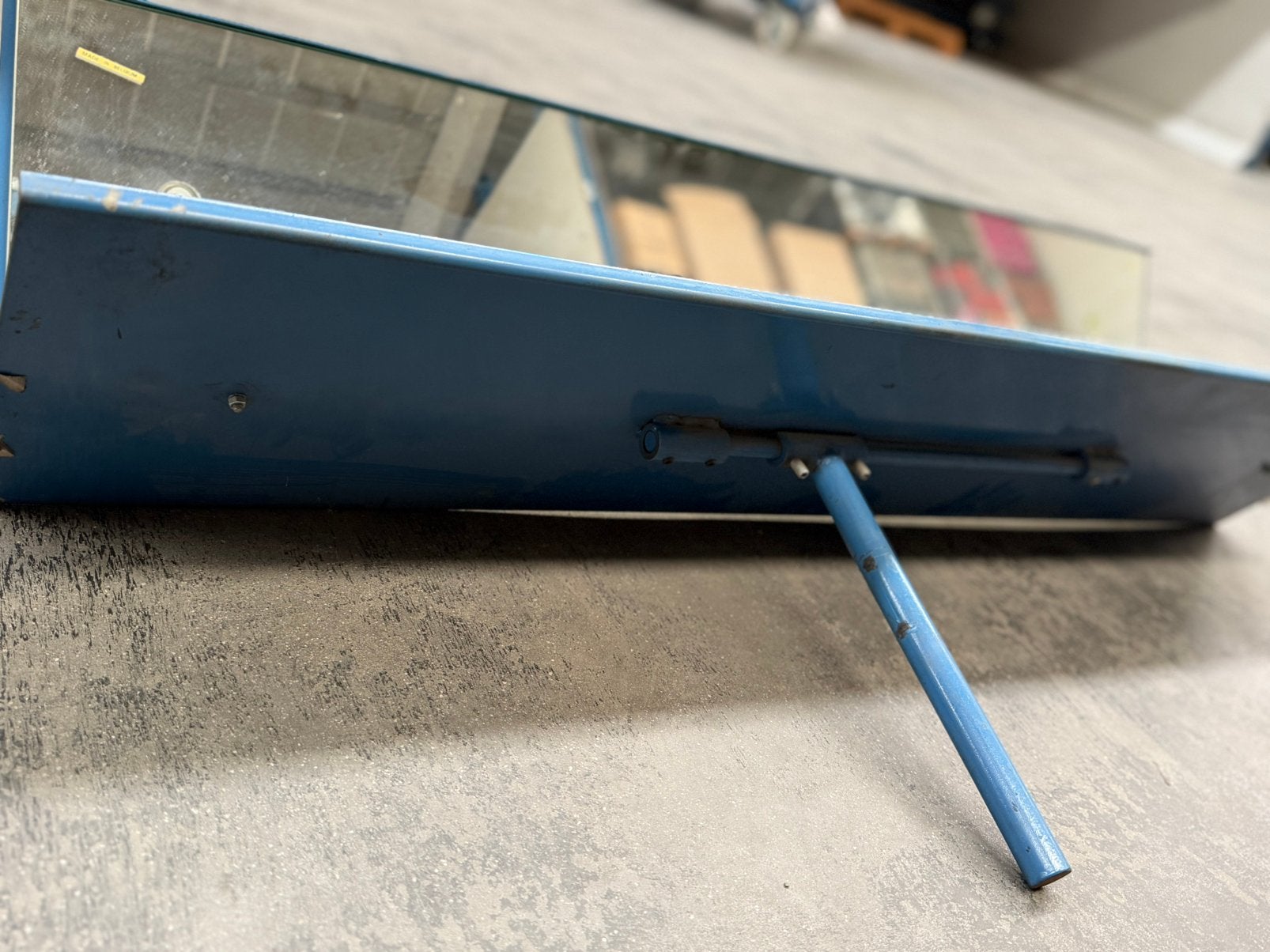 MIROIRS env. 120x25 cm avec base/fixation 2 pièces €20, -/pc, Maison & Meubles, Accessoires pour la Maison | Miroirs, Enlèvement