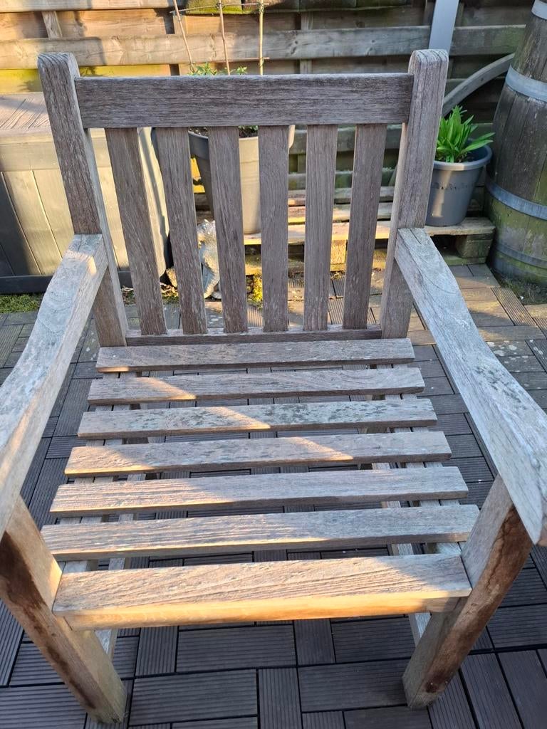 5 robuste tuinstoelen landelijke stijl.5x20 euro =100 euro, Ophalen