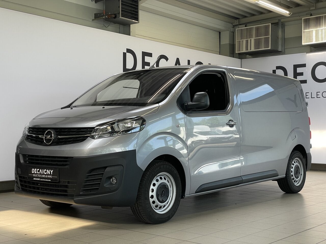 Opel Vivaro 2.0TD Edition L2H1 *Camera*Navigatie, Auto's, 4 deurs, 144 pk, 0 kg, Electronic Stability Program (ESP)