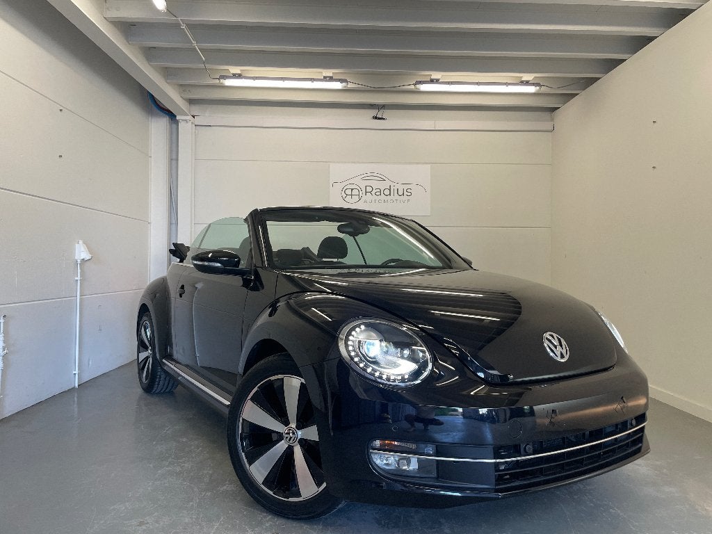 VW - Beetle Cabrio - Benzine - Automaat, Auto's, Volkswagen, Stof, Cabriolet, Zwart, https://public.car-pass.be/vhr/413930fd-3825-4542-9d02-1ee47f8f2519