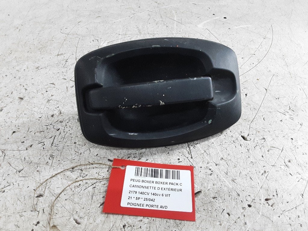 POIGNEE EXTERIEURE AVANT DROITE Boxer (U9) (NU31009), Mevr. I. Hauben, Utilisé, Avant, Rue de l'Espoir 34 34
4030  GRIVEGNÉE, BE