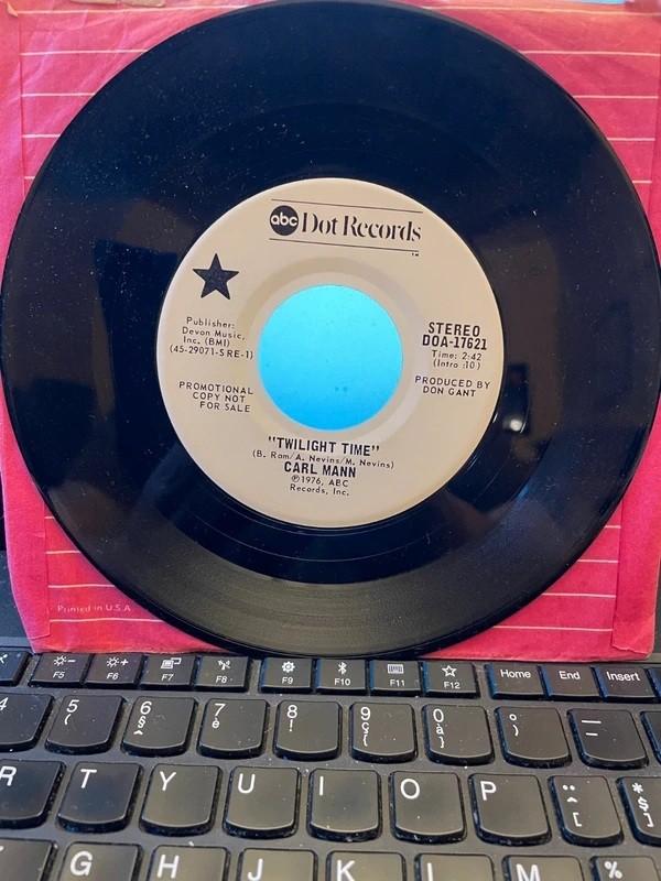 7" Carl Mann – Twilight Time - promo copy - US - 1976, Envoi, 7 inch
