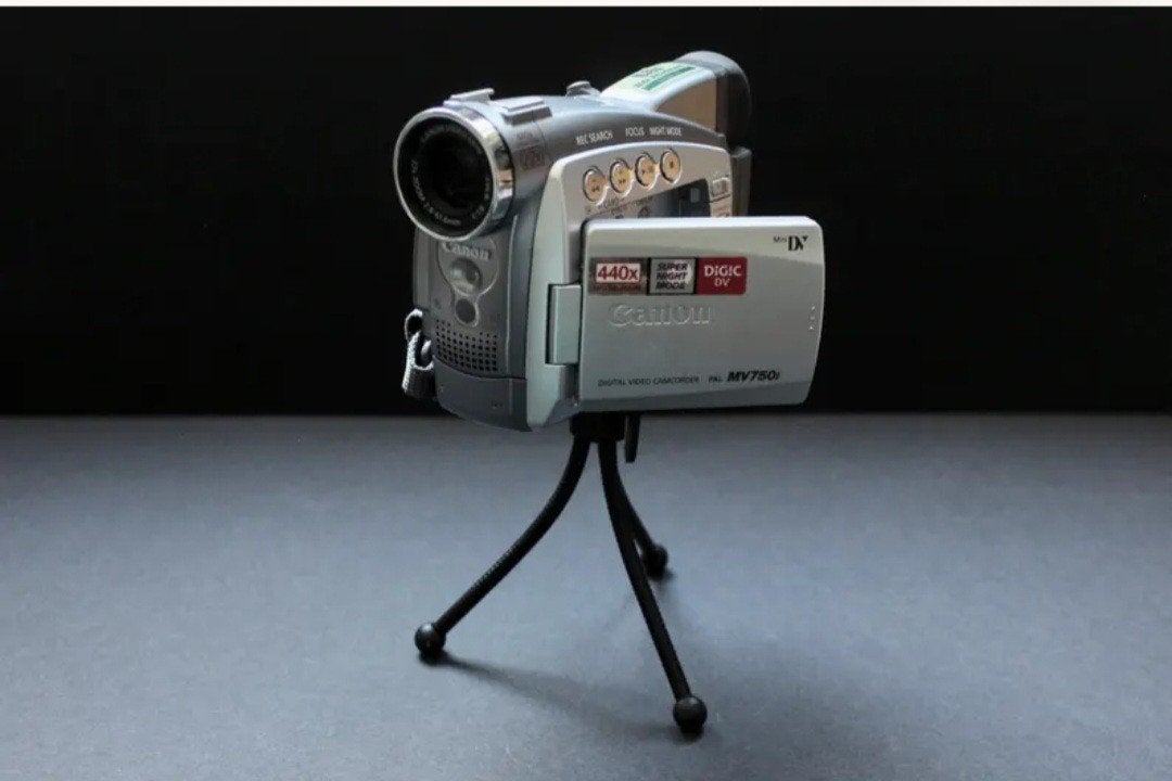 Canon MV750i Mini DV camcorder, Audio, Tv en Foto, Ophalen, Canon, Overige typen, Zo goed als nieuw