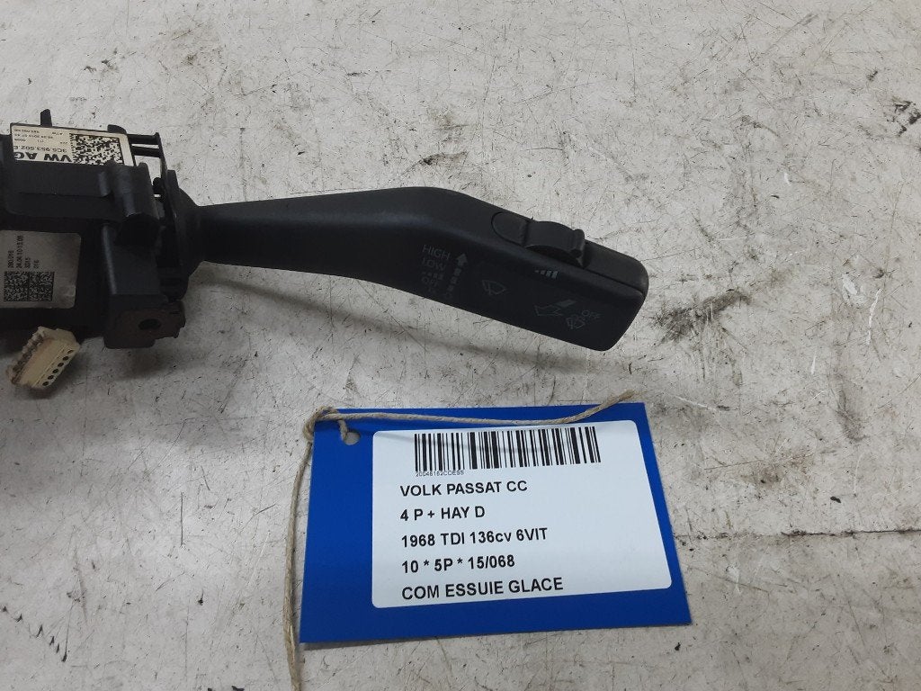 COMMODO ESSUIE-GLACE Volkswagen Passat CC (357), Volkswagen, Mevr. I. Hauben, Utilisé, Rue de l'Espoir 34 34
4030  GRIVEGNÉE, BE