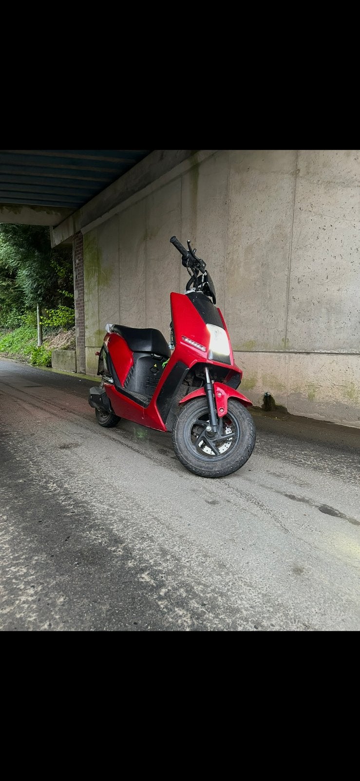 Elektrische brommer A klasse, Fietsen en Brommers, Brommers | Overige merken, Ophalen, Zo goed als nieuw