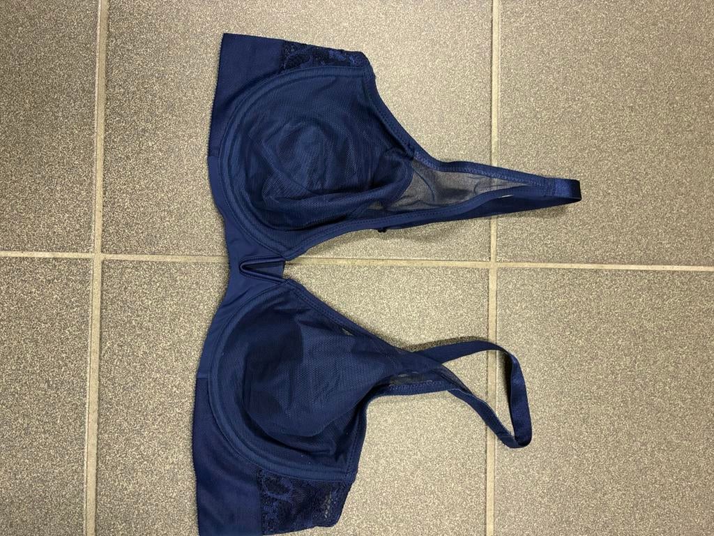 Beha Triumph, Kleding | Dames, Ondergoed en Lingerie, Ophalen of Verzenden