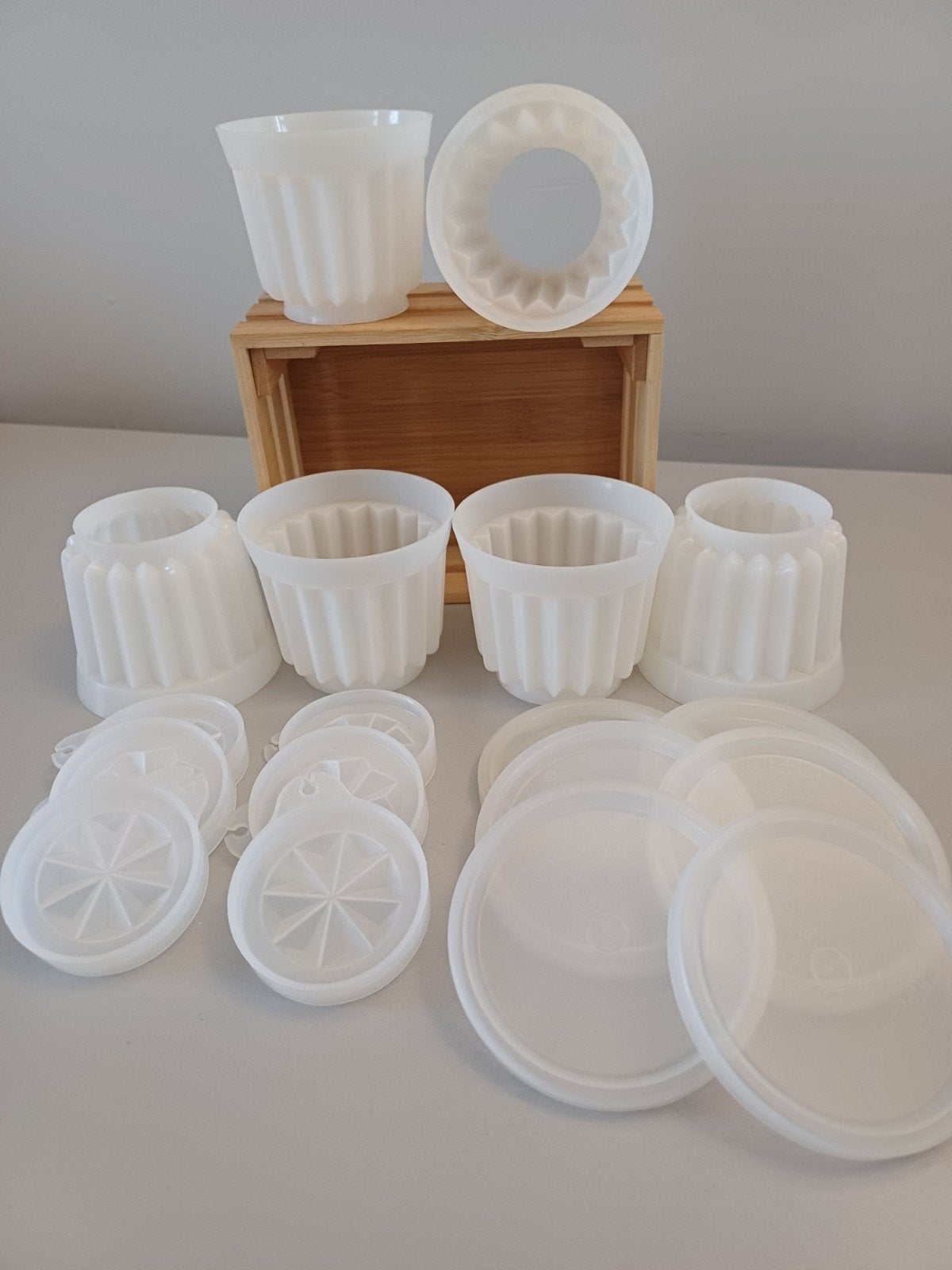 Pots/moules à dessert Tupperware, Maison & Meubles, Enlèvement