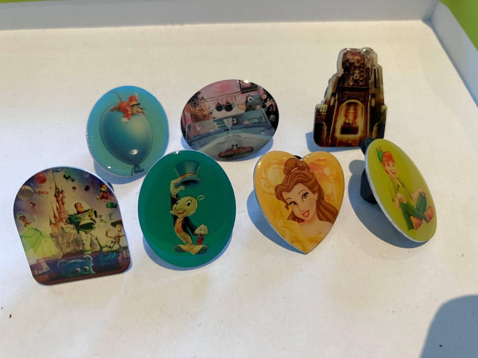 7 Mooie Disney pins genummerd om te verzamelen, Collections, Enlèvement, Comme neuf, Figurine, Insigne ou Pin's