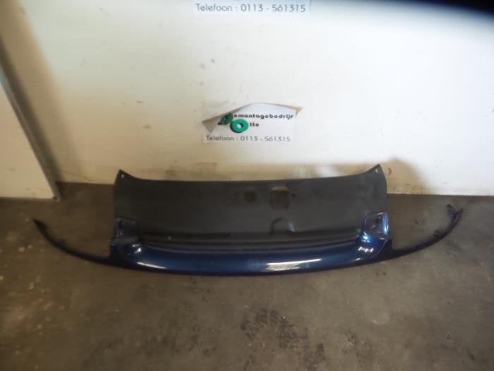 Calandre d'un Renault Clio (Clio 2 98-), Renault, -, 3 mois de garantie, Utilisé