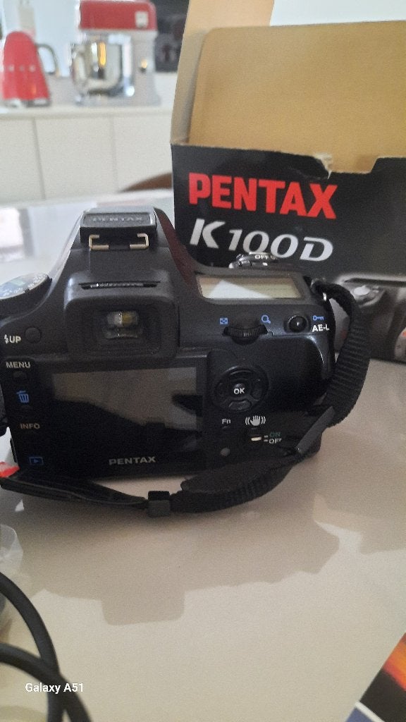 Digitale camera Pentax K100D, Enlèvement, Comme neuf, Manuel, Pentax