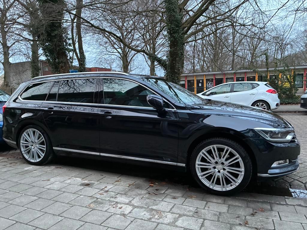 Vw passat 2.0 tdi SCR Higline, Auto's, Volkswagen, USB, Zwart, 5 deurs, Particulier
