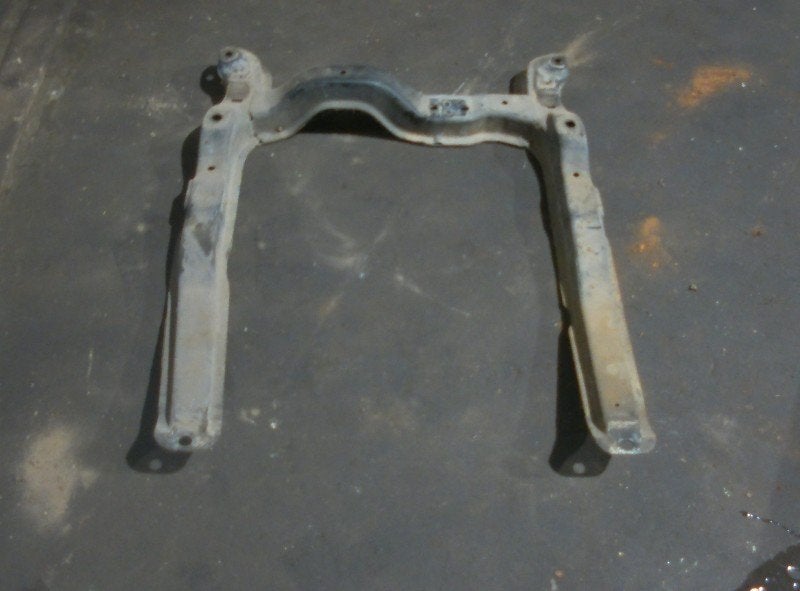 SUBFRAME VOOR Opel Astra F (53 / 54 / 58 / 59), Gebruikt, Opel, Opel Automobile GmbH, Kontakt-opel@opel.com