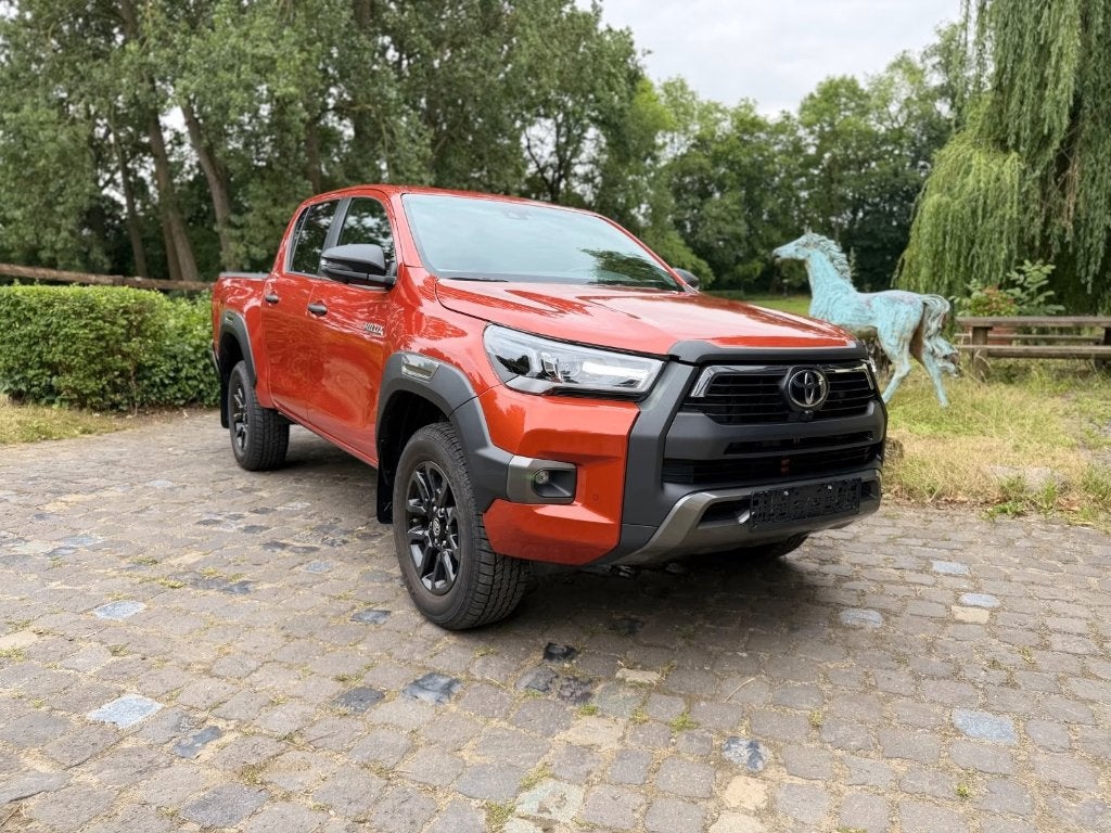 Toyota Hilux MHEV Invincible -Onverslaanbare partner- as new, Auto's, Toyota, Automaat, Dealer onderhouden, https://public.car-pass.be/vhr/30216210-73a8-4751-9890-3d4b88977c1b