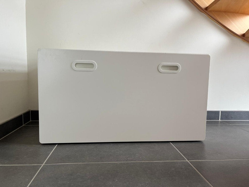 Coffre à jouets Ikea avec canapé, Enfants & Bébés, Utilisé, 50 à 70 cm, 75 à 100 cm, Armoire