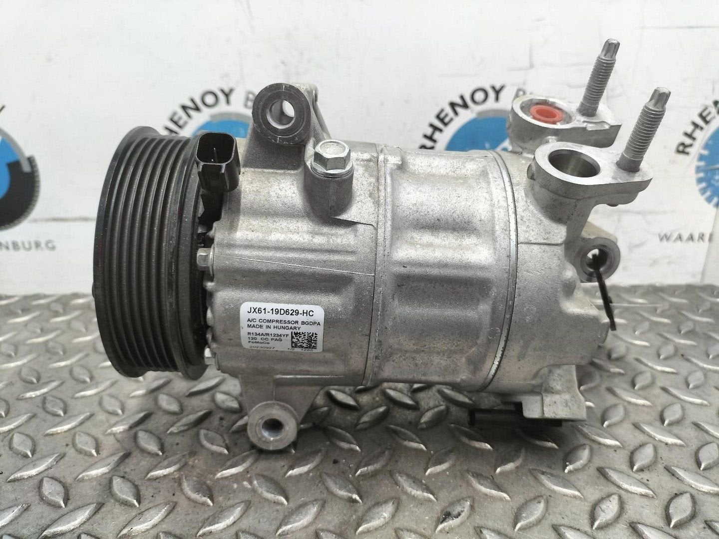 FORD TOURNEO CONNECT SWB Trend AIRCO COMPRESSOR / AIRCOPOMP, Enlèvement ou Envoi, Utilisé, ARN reconnu