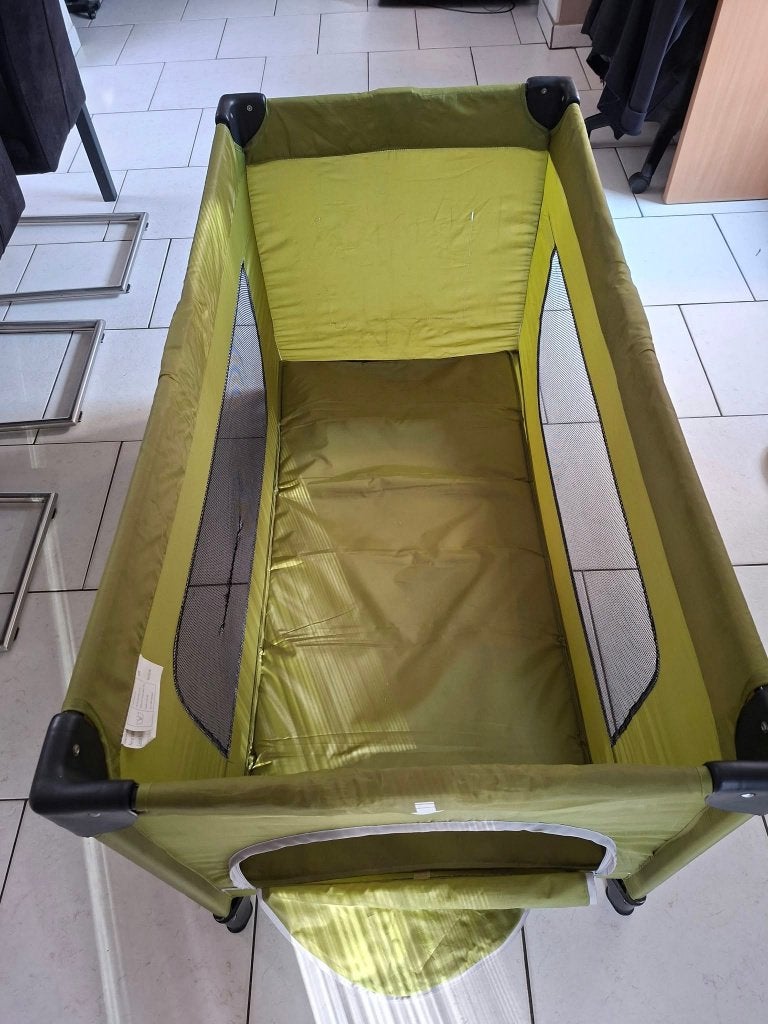 Kinderbedje   ( Reisbed ), Kinderen en Baby's, Ophalen, Gebruikt, Minder dan 140 cm, Matras
