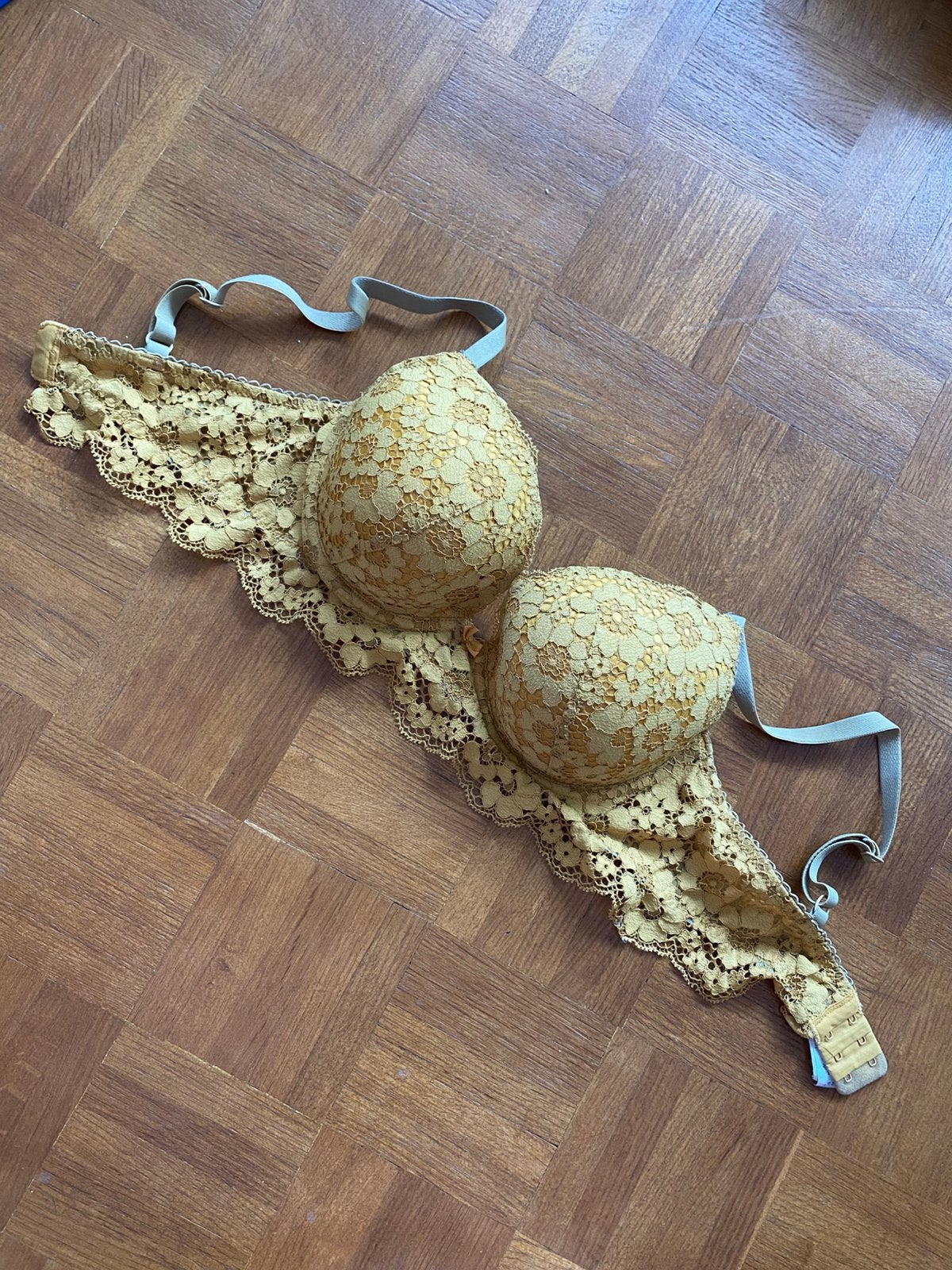 Soutien gorge Etam moutarde, Vêtements | Femmes, Sous-vêtements & Lingerie, Enlèvement ou Envoi, Jaune, Soutien-gorge