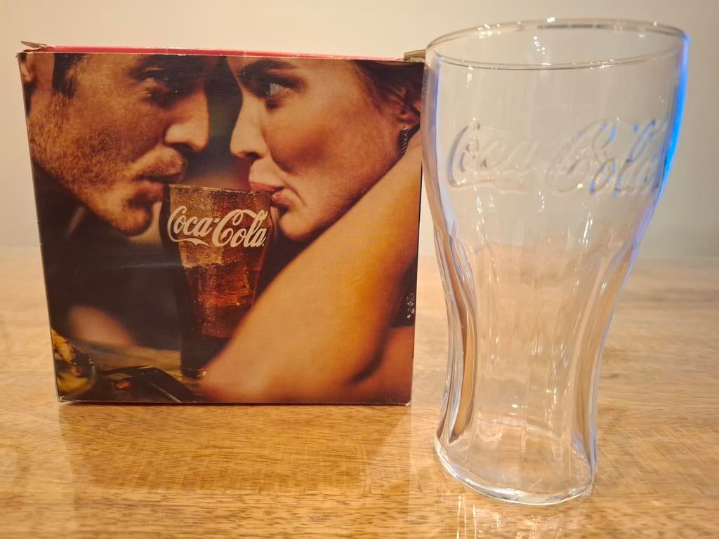Glazen coca cola, Ophalen