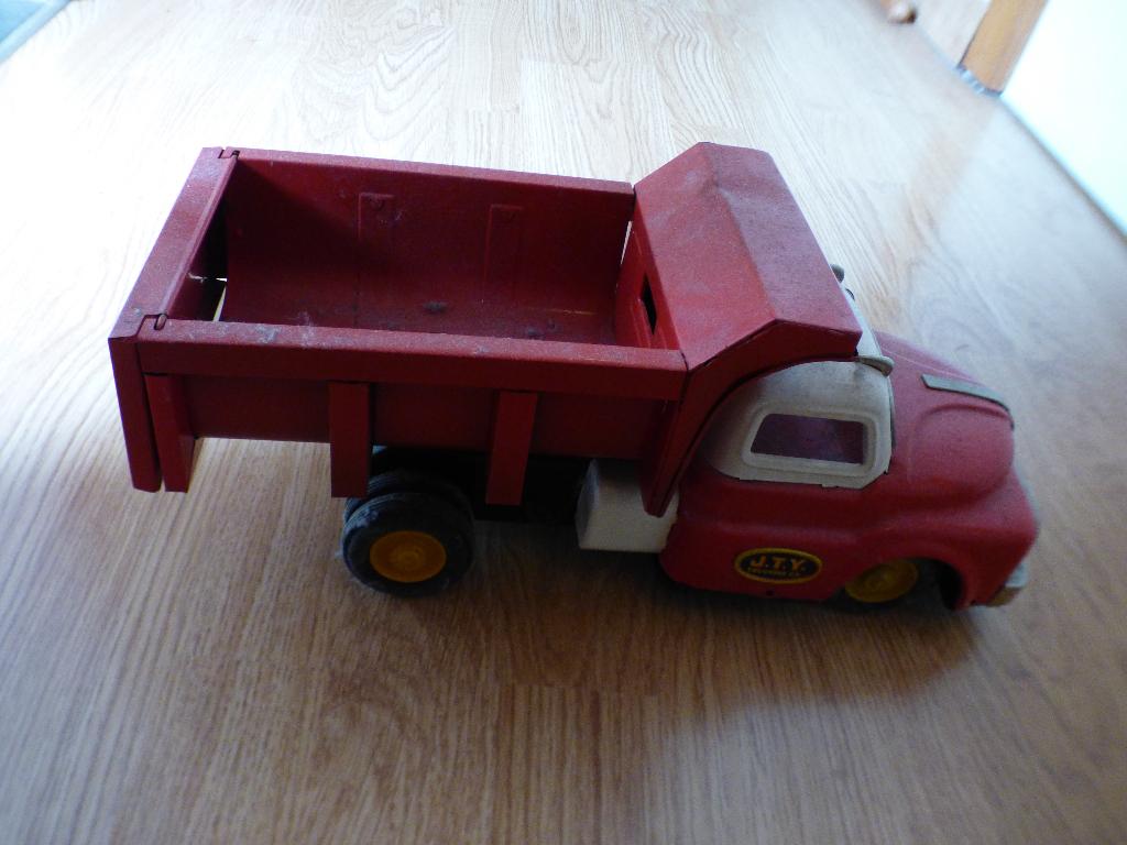 Vintage blikken speelgoed vrachtwagen, Antiek en Kunst, Antiek | Speelgoed, Ophalen